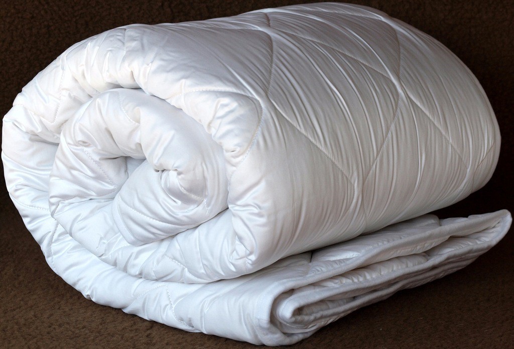 Выбор текстиля в зависимости от сезона. Одеяло зима-лето