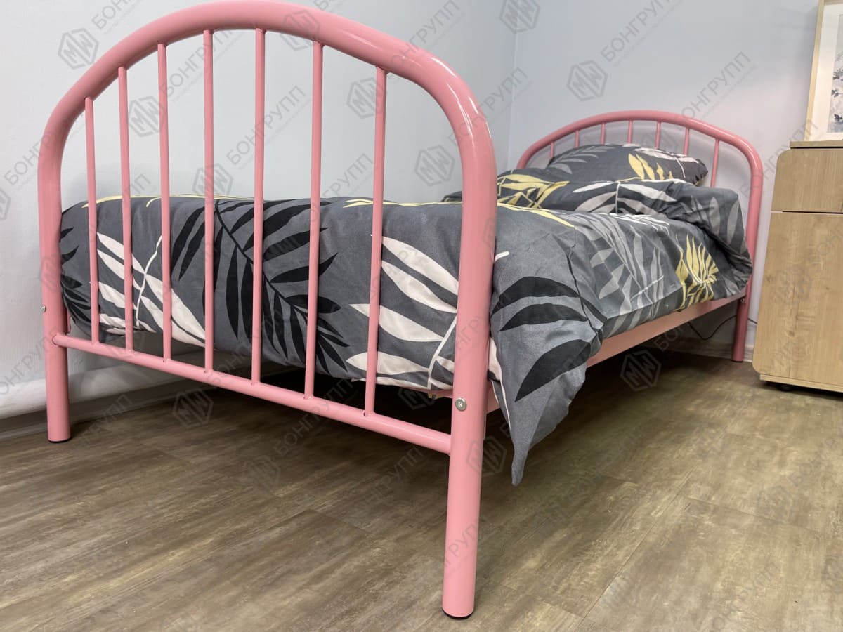 Кровать одноярусная металлическая Эвора розовая